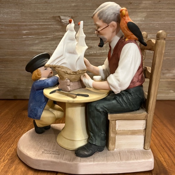 Norman Rockwell "The Shipmaker" Collectors Club Figurine - Picture 3 of 9